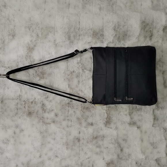 NEW, Black leather large crossbody purse. Lots of room. - Picture 2 of 10